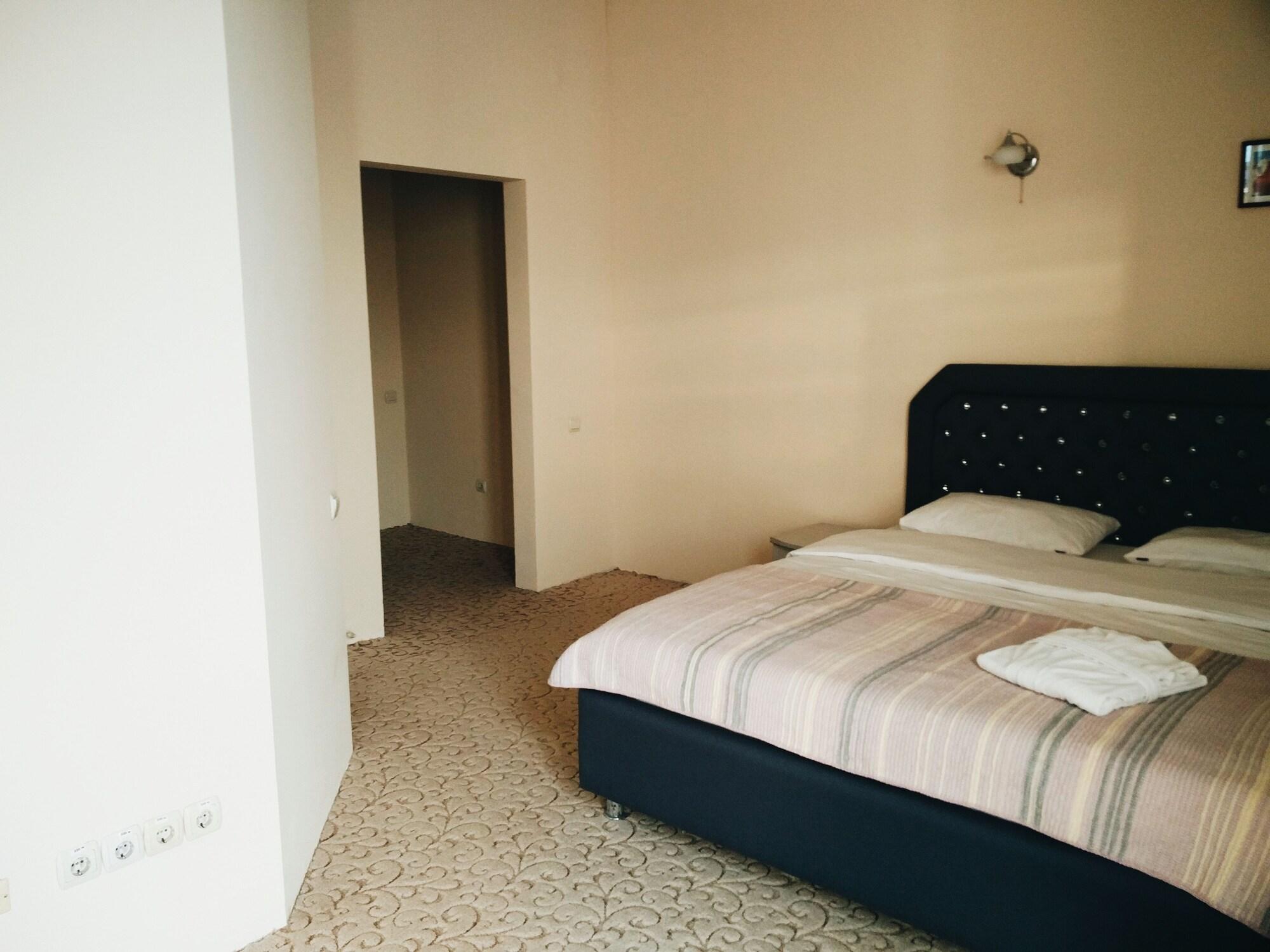 Mesogios Hotel 基希讷乌 外观 照片