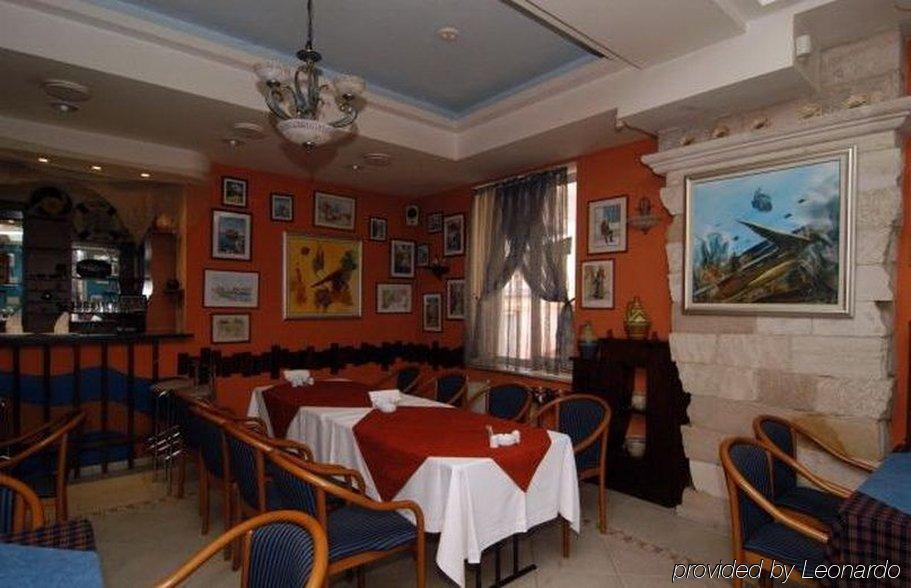 Mesogios Hotel 基希讷乌 餐厅 照片