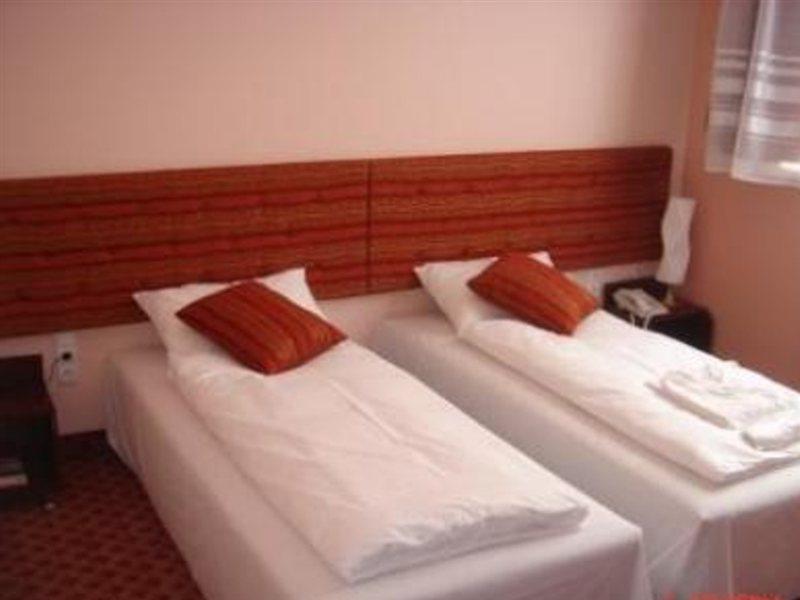 Mesogios Hotel 基希讷乌 外观 照片