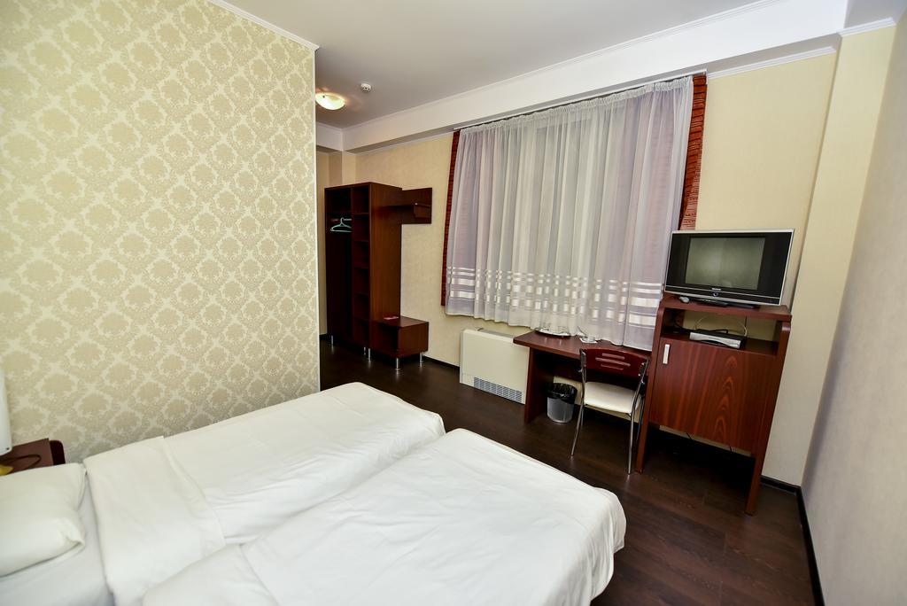 Mesogios Hotel 基希讷乌 外观 照片
